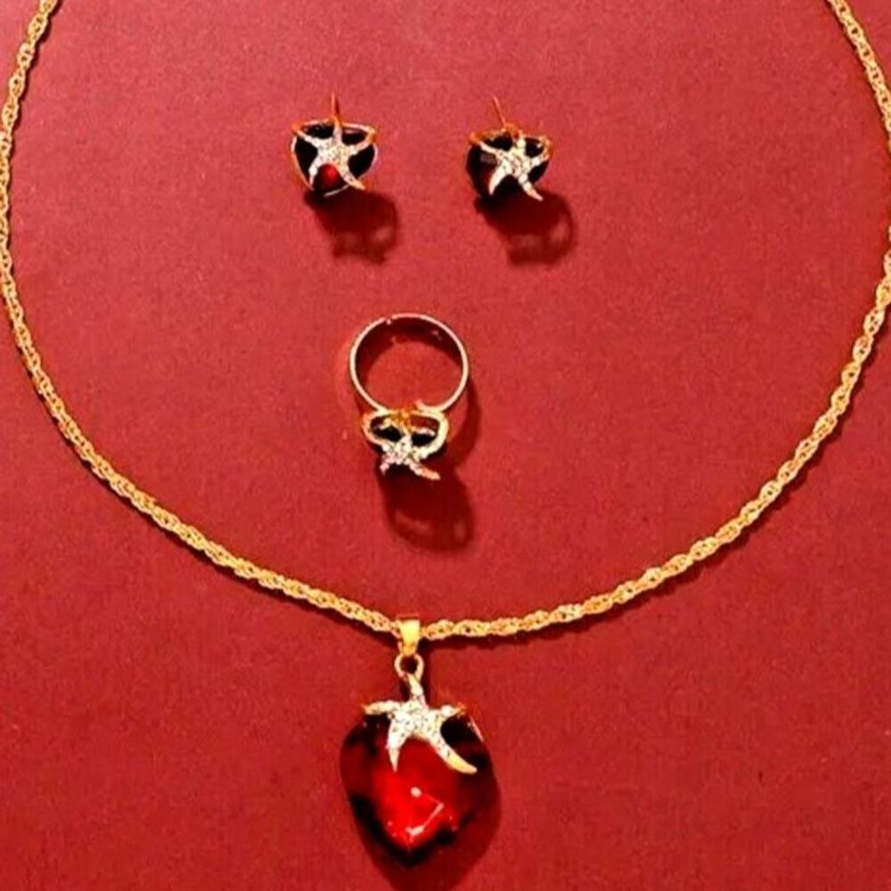 Gold Red STRAWBERRY Heart Rhinestone Necklace Earrings Ring Jewelry Set